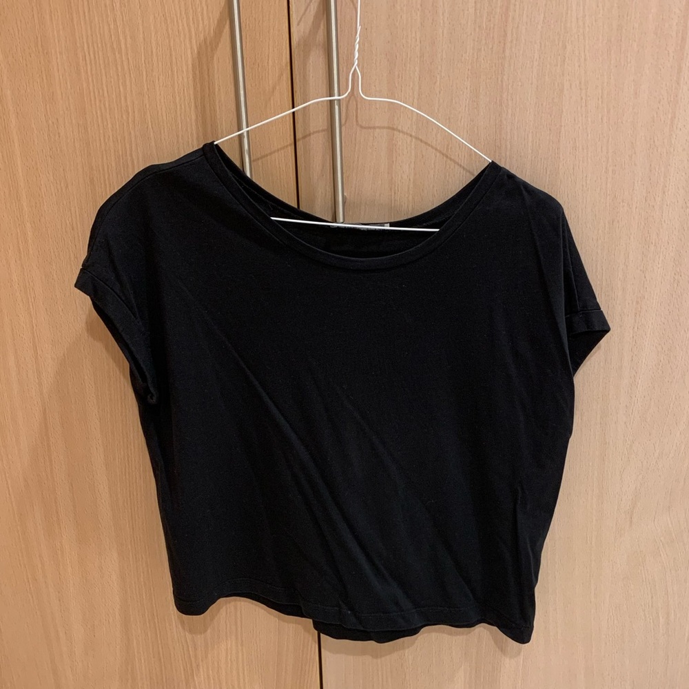 Black Zara crop top
